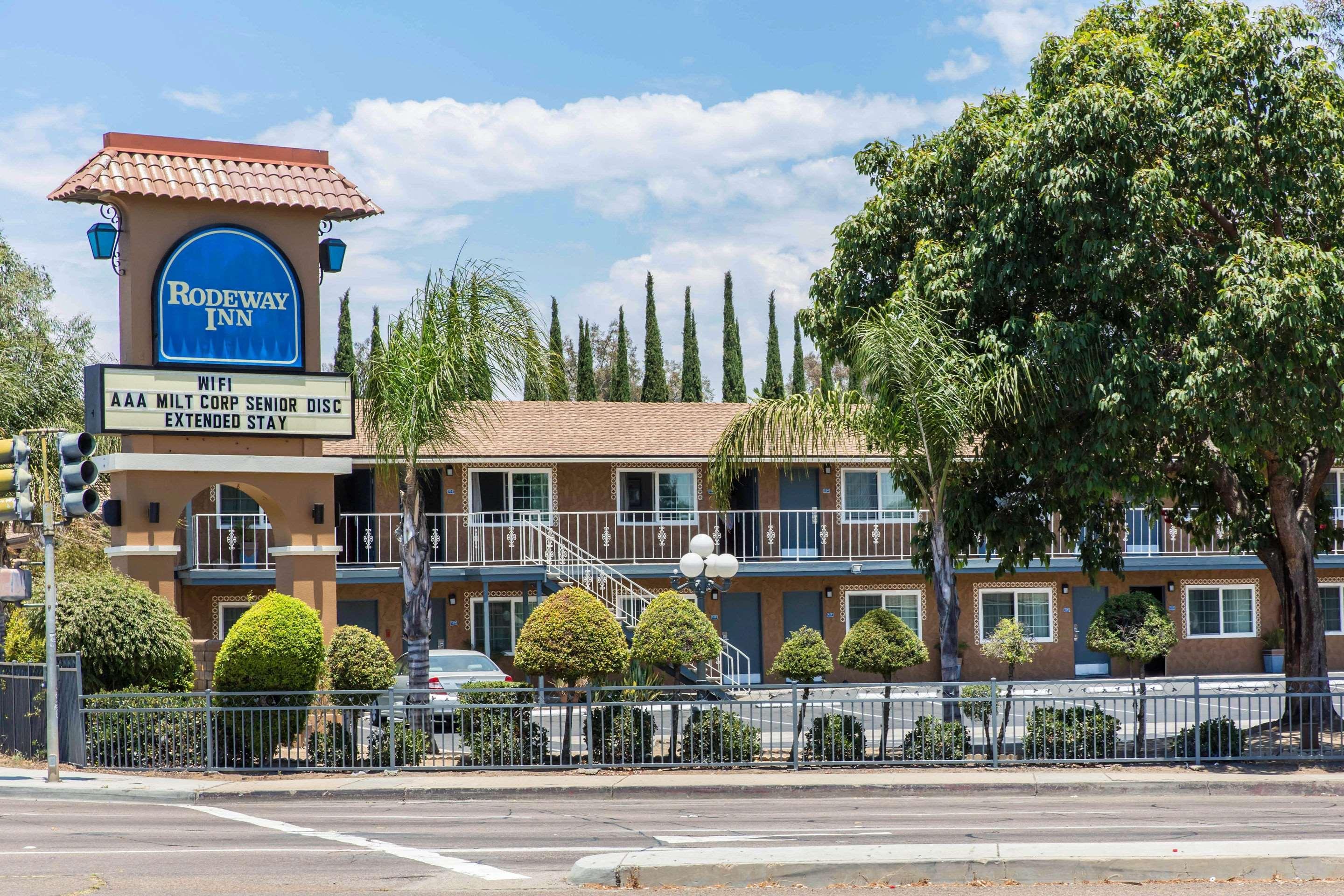 Rodeway Inn Escondido Downtown Exterior foto