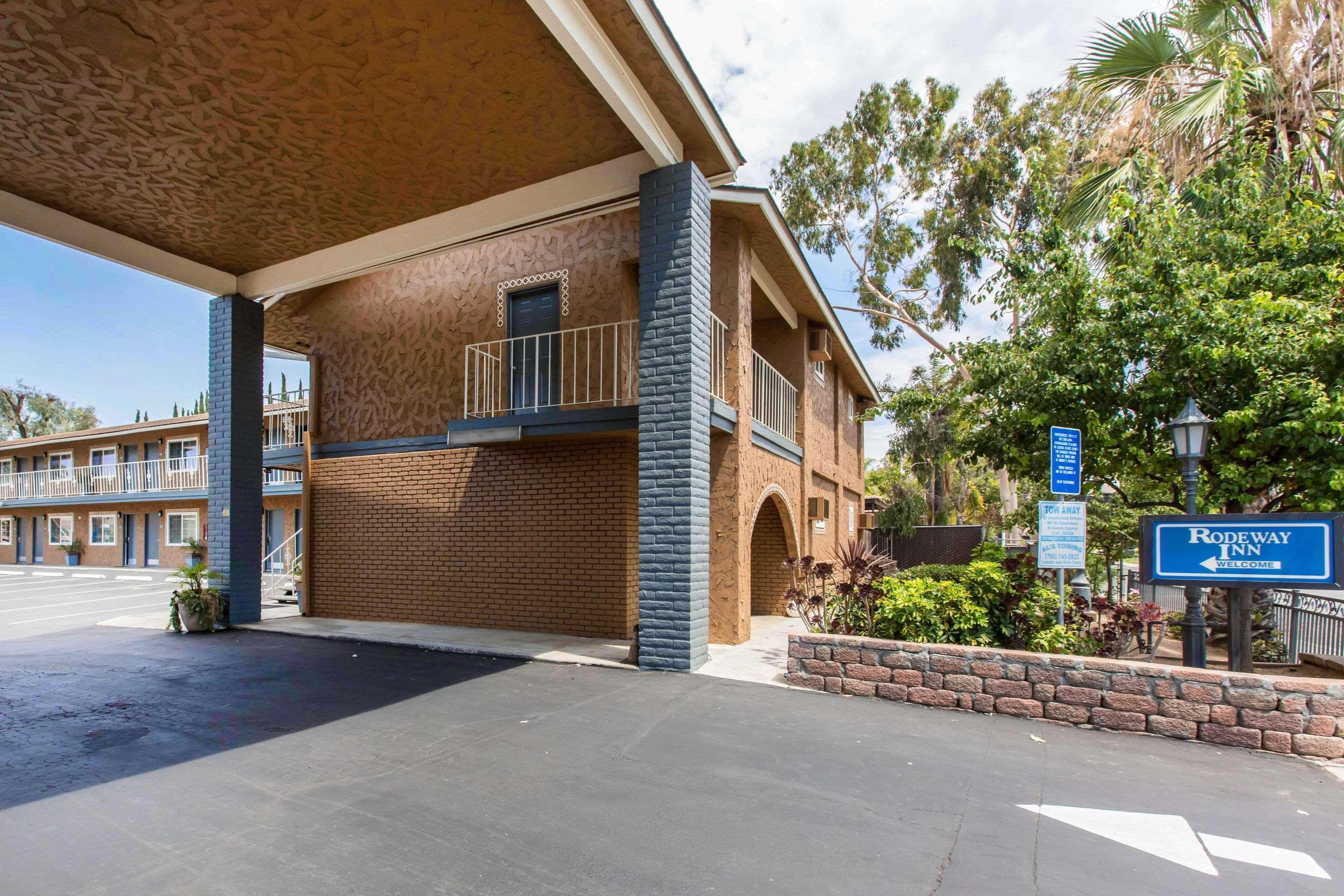 Rodeway Inn Escondido Downtown Exterior foto