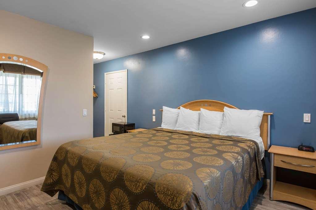 Rodeway Inn Escondido Downtown Zimmer foto