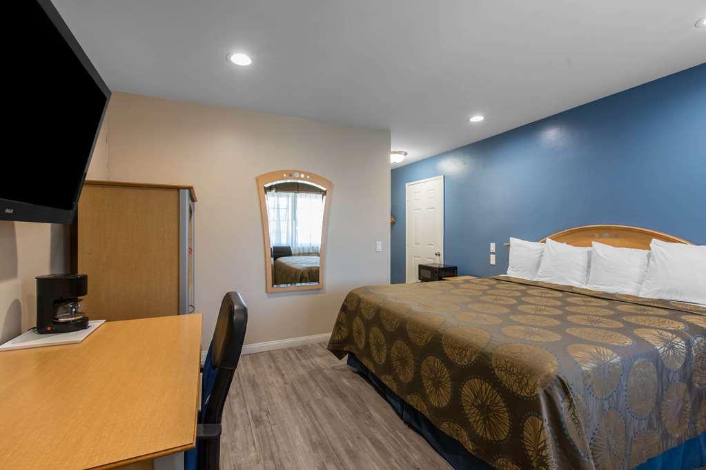 Rodeway Inn Escondido Downtown Zimmer foto